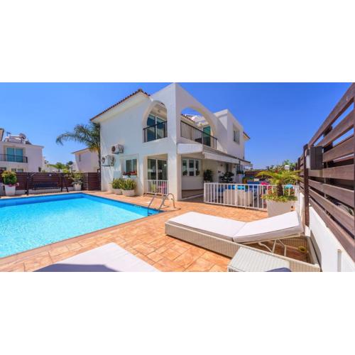 La Vita Villa #2