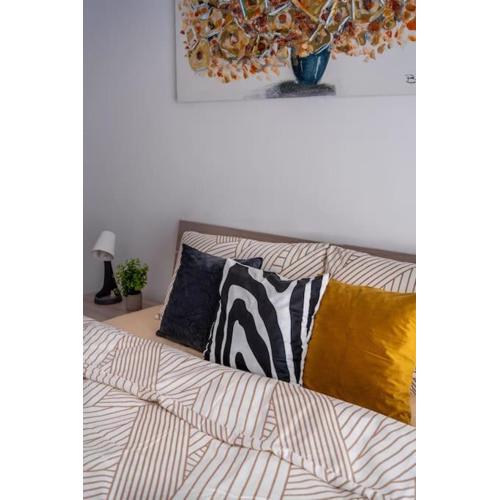 LA88 Cityway Apartment 5