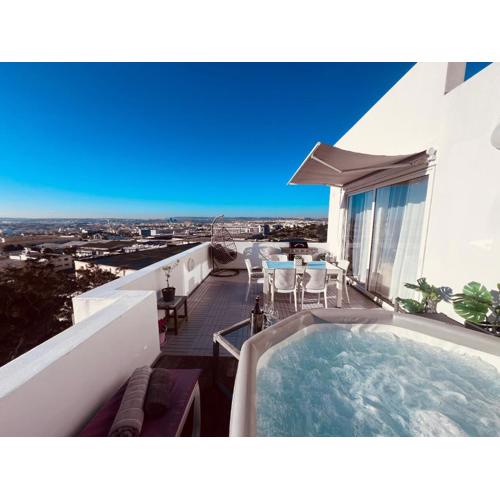 LA88 SweetHome Penthouse with Jacuzzi