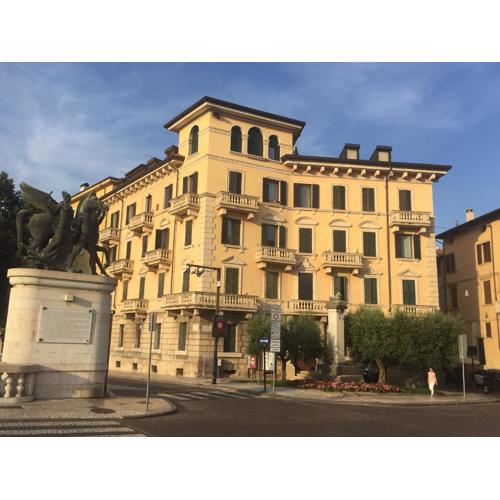 Lady Verona Residence