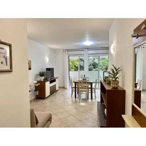 LAGUNA APARTMENTS