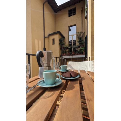 Lake Como Modern and Cozy Apt Live Like a Local