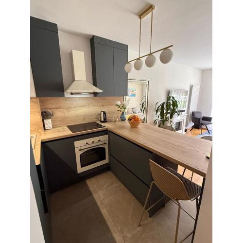 Lake Garden - Cozy Two-Bedroom Apartment with flexible Check-In, Terrace, and Netflix