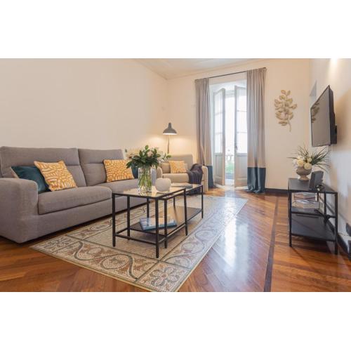 Lake Holiday Como by Rent All Como
