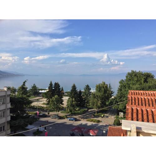Lake view apartment! 200m2
