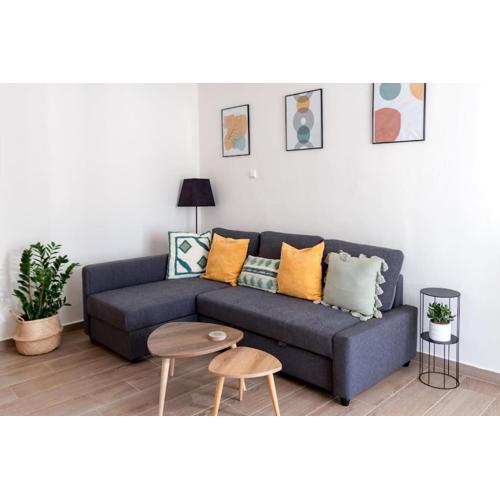 Lake View Terrace Apartment