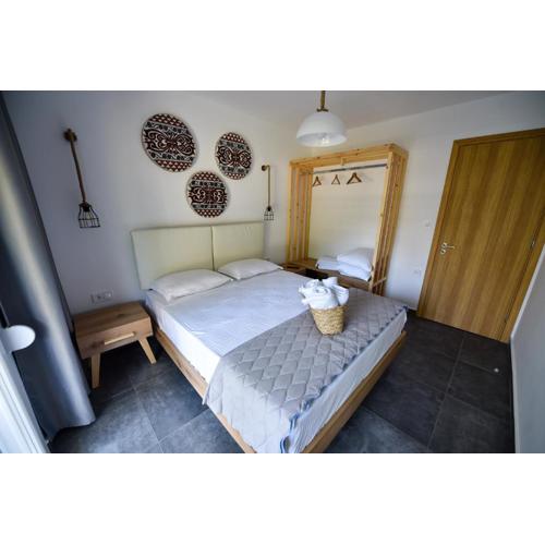 Lamda Deluxe Apartments