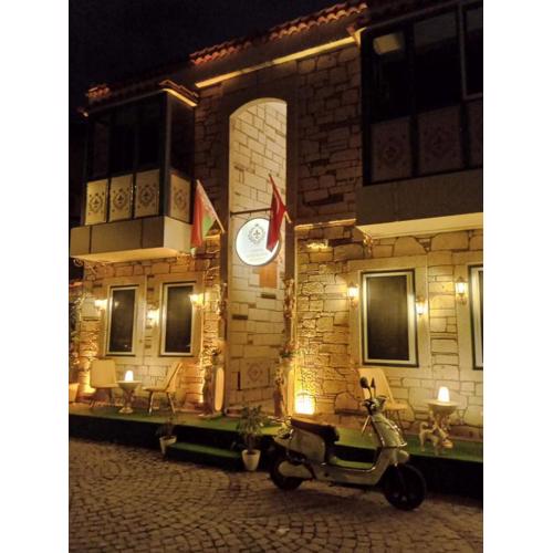 Lamur Hotel