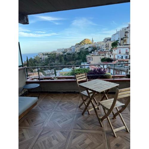 LAPILLI HOUSE TAORMINA