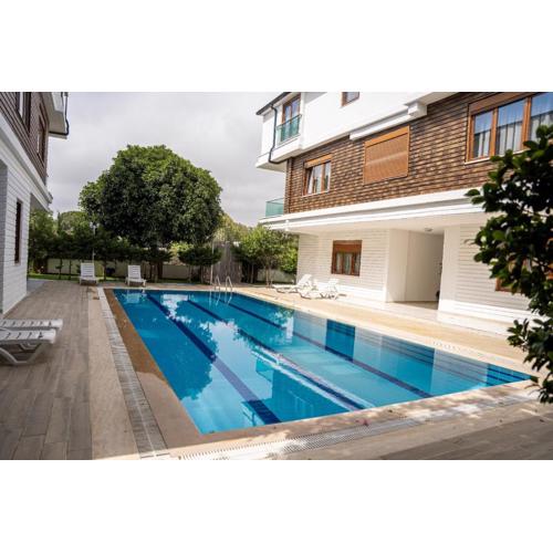 Lara Breeze Homes