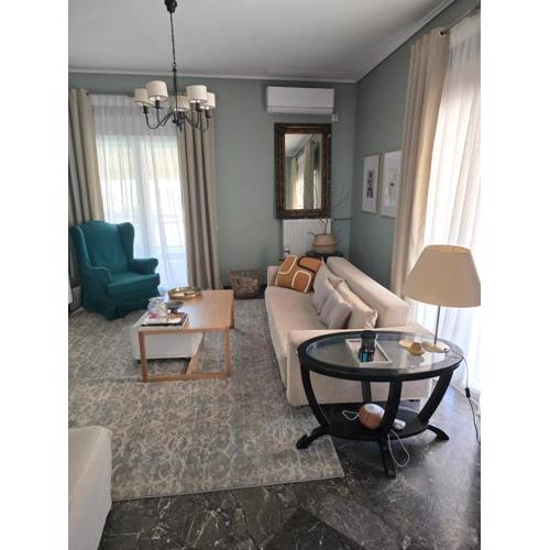 Large 1 bedroom Penthouse with Large Terrace