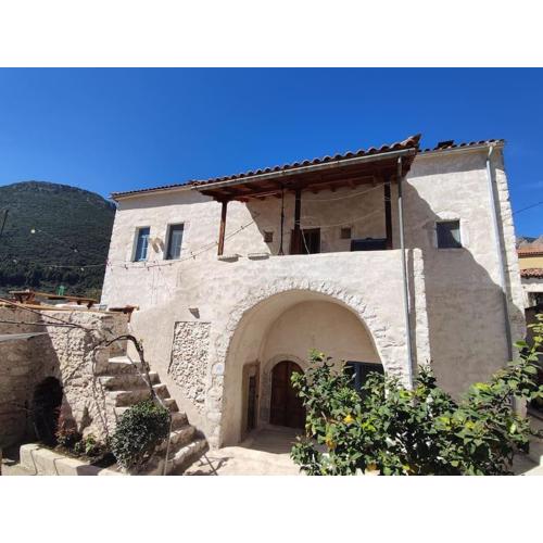 Large and Comfortable House at Leonidio\