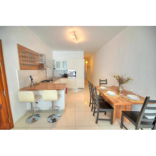 Large and modern 2bedroom with balcony GLUB1-1
