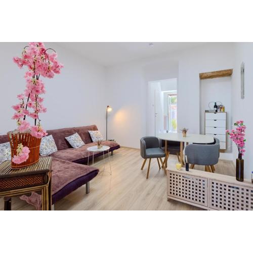 Large apartment in city centre Pula!