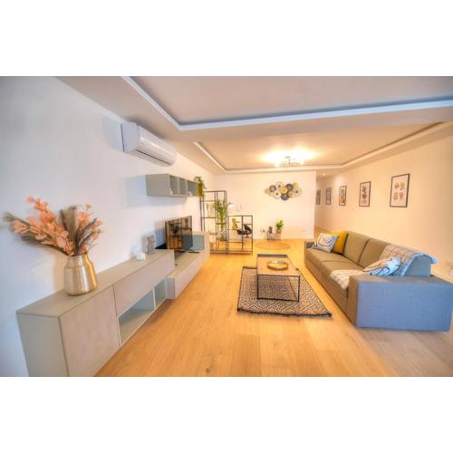 Large & beautifully furnished 2 bedrooms ABON1-1
