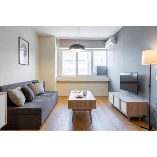 Large Comfy, Modern studio 5 min to Acropolis