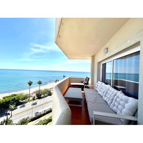 Large Deluxe Front Sea View Apartment Benalbeach