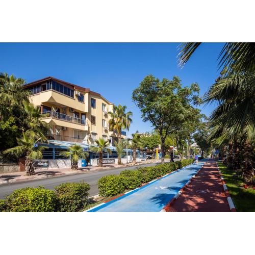 Large Duplex Apartment With Sea View