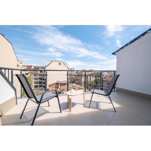Large Terrace in Old Center of Sofia by Flat Mаnager