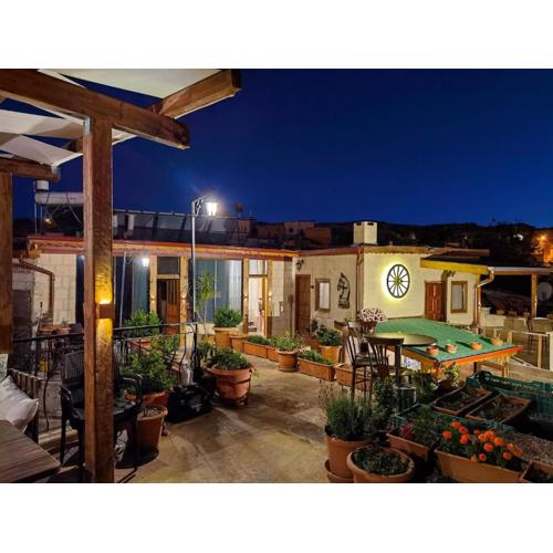 Larissa Cave Hotel