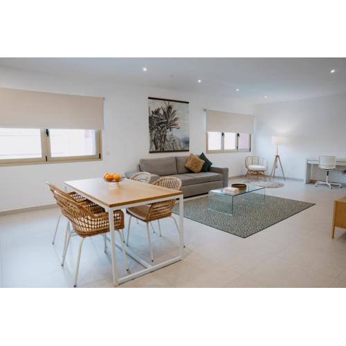 Las Canteras Beach Suites