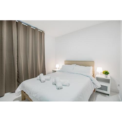 Las Palmas Comfort Rooms