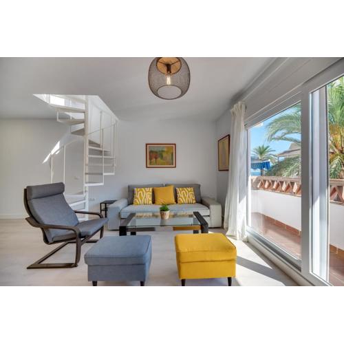 Las Palmeras beach duplex penthouse