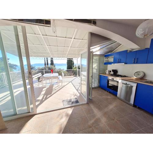 Laurem Apartment