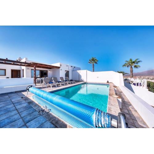 Lava and Sea- private pool, amazing sea views