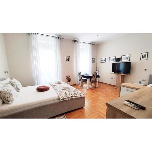 Lavender - City Room with free parking