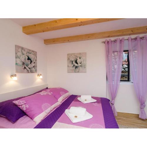 Lavender Garden Apartments - Studio Apartment with City View First Floor - APT 4