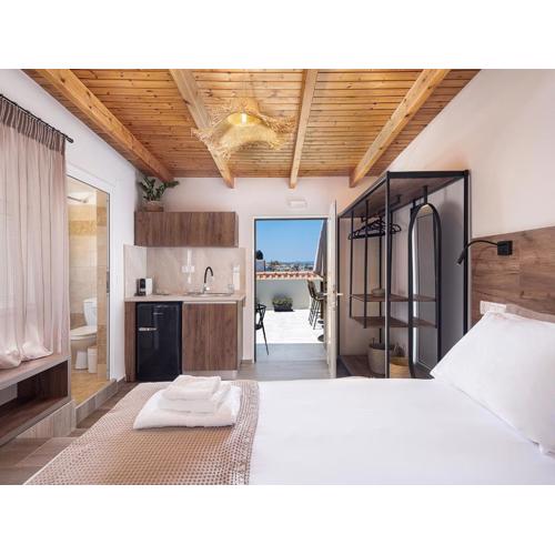 Lavender suite sea view