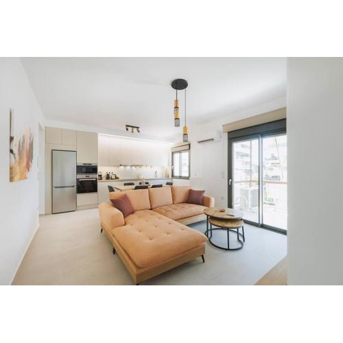 Lavish condo in Athens Riviera