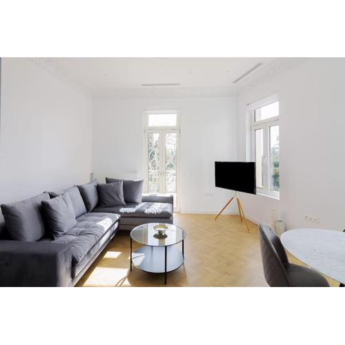 Lavish Mansion House 1928 in Kifisia by UPSTREET