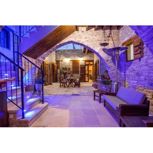 Lazaros Stonehouse