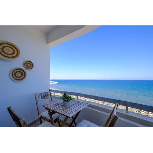 Lazuli Sea View Beachfront- Ap 61