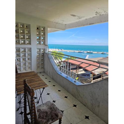 Lazur SeaView Apartment