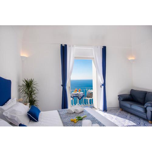 Le Ali sul Mare,near elevator, few steps,parking