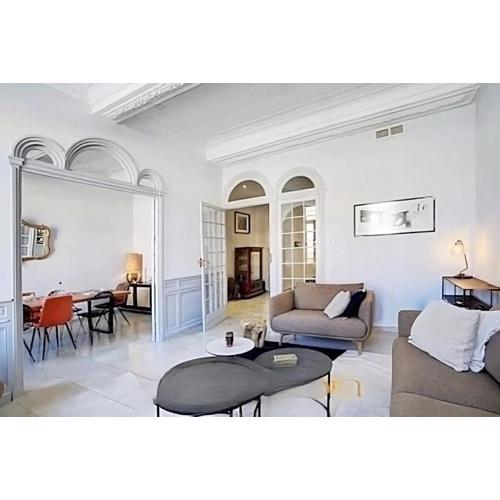 Le cadre royal avec piscine