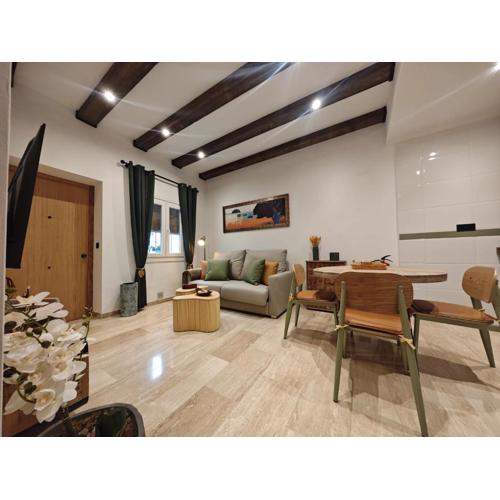 Le Charme Little Apartments