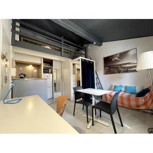 Le Cocon - Close to Carmes metro
