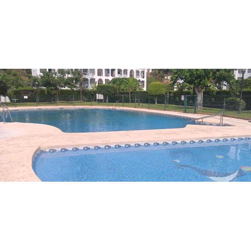 Le Corbusier Pool AC Parking Benalmádena Andra