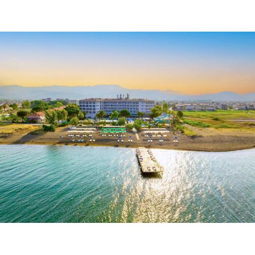 Le Monde Beach Resort & Spa