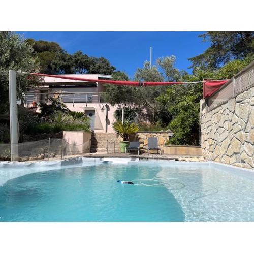 Le Nautilus Villa Front de Mer avec Piscine et Places de Parkings