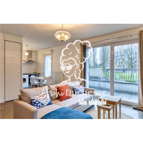 Le Nicole un appartement en duplex avec balcon et place de parking