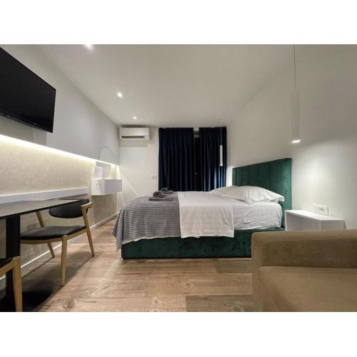Le petite Central Studio Apartments