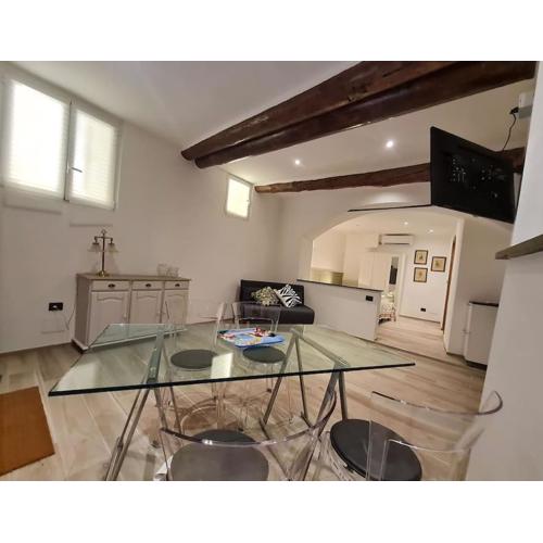 Le Prie Rooms