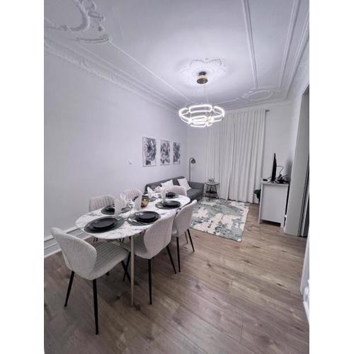 Le Rapp 6, Appartement de Standing 3 chambres, 7 personnes &1 bébé, Cosy et familial ultra équipé Emplacement Idéal proche Gare Centre ville Marchés de Noël Quartier Tribunal Contades