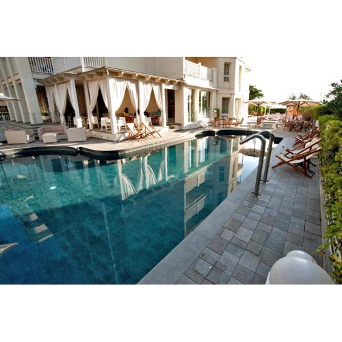 Le Rose Suite Hotel