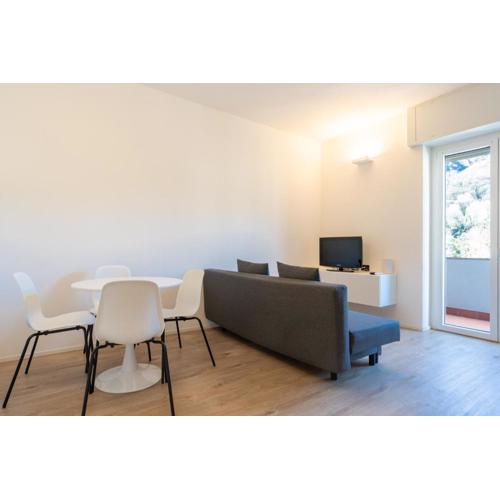 Lecco Lakefront Retreat